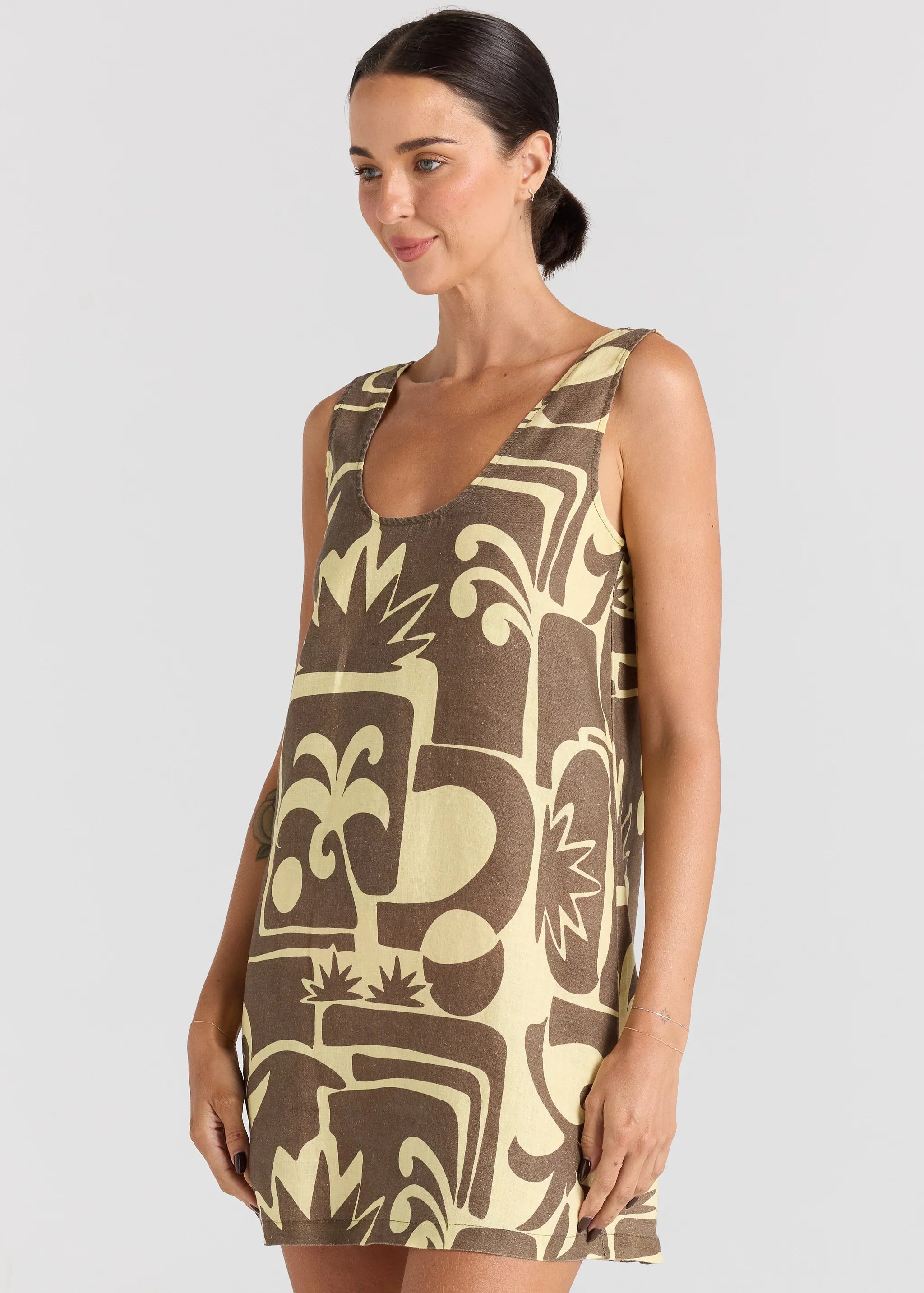 Beachcomber 100% Linen U Shift Dress - Banana